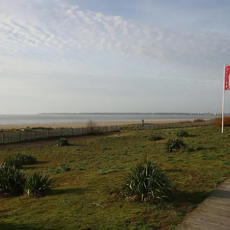 Maison A 500m De La Avec Jardin, Terrasses Et Parking A - Fr-1-364-50 Holiday home