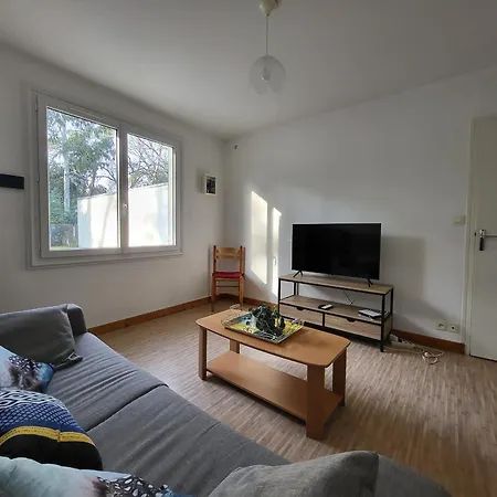 Maison A 500m De La Avec Jardin, Terrasses Et Parking A - Fr-1-364-50 *