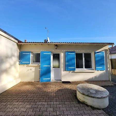 Maison A 500m De La Avec Jardin, Terrasses Et Parking A - Fr-1-364-50 Holiday home *