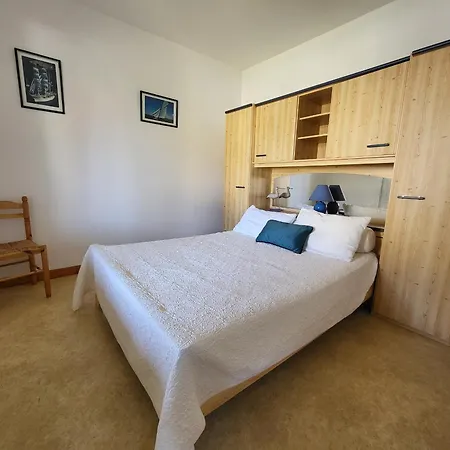 Maison A 500m De La Avec Jardin, Terrasses Et Parking A - Fr-1-364-50 Holiday home