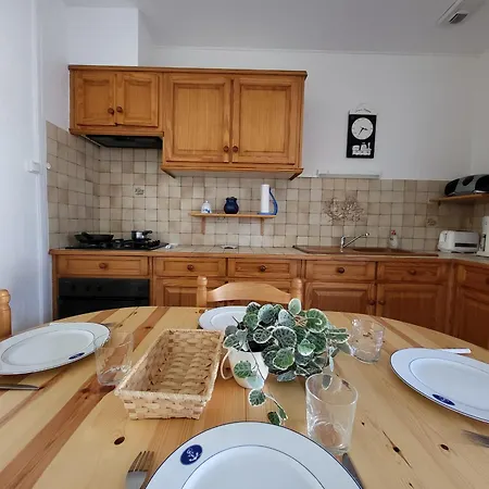 Ferienhaus Maison A 500m De La Avec Jardin, Terrasses Et Parking A - Fr-1-364-50